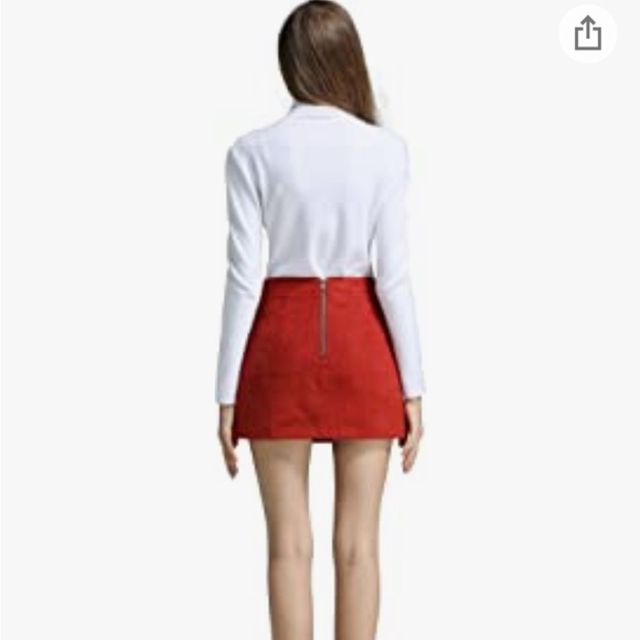 Cute red mini skirt with zipper in back - Picture 6 of 6
